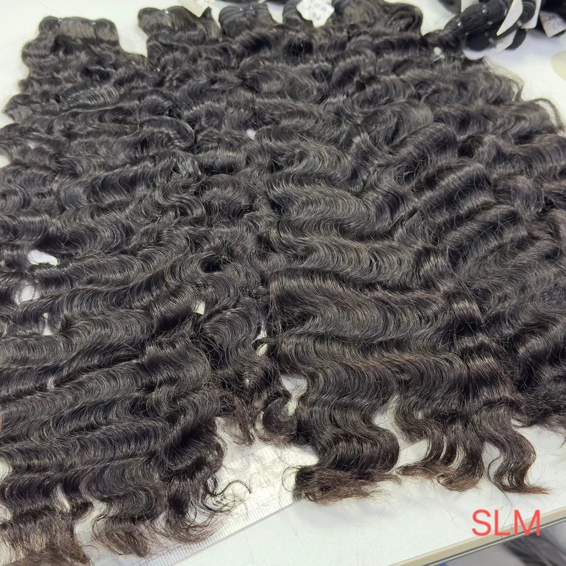 One Donor Raw Indian Wave Curl Bundle Cambodian Hair Weaves Burmese Curly Raw Human Hair Extensions for Black Women
