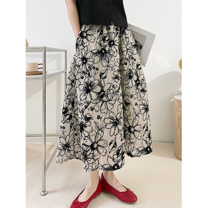 Ju Zhi 2026 Early Spring Velvet Skirt for Women, Heavy Craftsmanship, Niche Retro French High-Waisted Mid-Length A-Line Skirt 1572