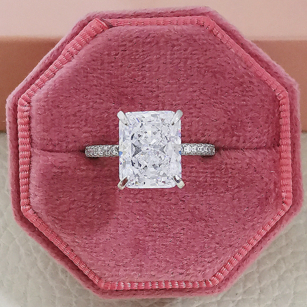 Amazon European and American Cross-border Ice Flower Cut Light Luxury Niche High-end Design Ring for Women Super Flash r7233