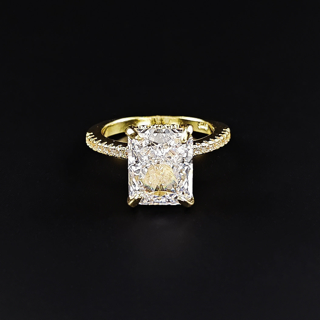 Amazon European and American Cross-border Ice Flower Cut Light Luxury Niche High-end Design Ring for Women Super Flash r7233