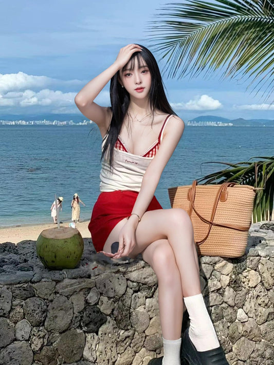Women's Swimsuit 2025 Popular High-End One-Piece Bikini, Beautiful Little Person's Atmosphere, Pure Desire Split Conservative