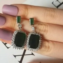 Amazon European and American Cross-border Ice Flower Cut Light Luxury Niche High-end Design Ring for Women Super Flash r7233
