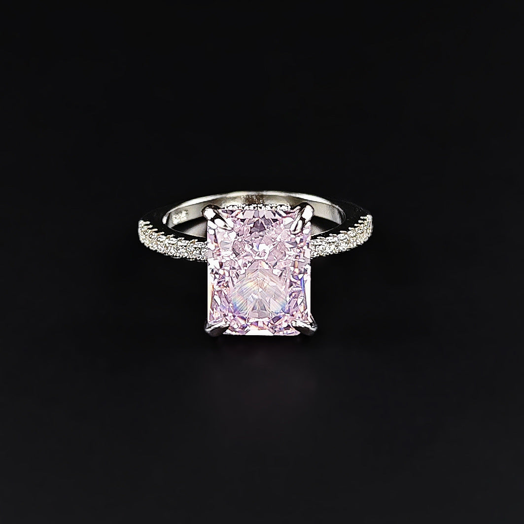 Amazon European and American Cross-border Ice Flower Cut Light Luxury Niche High-end Design Ring for Women Super Flash r7233