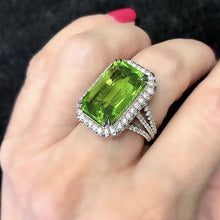 Amazon European and American Cross-border Ice Flower Cut Light Luxury Niche High-end Design Ring for Women Super Flash r7233