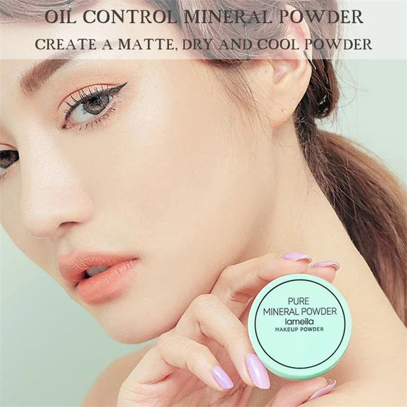 Smooth Finish Loose Powder Light and Transparent Makeup Setting Powder Oil Control Long-lasting Matte Effect Makeup Powder