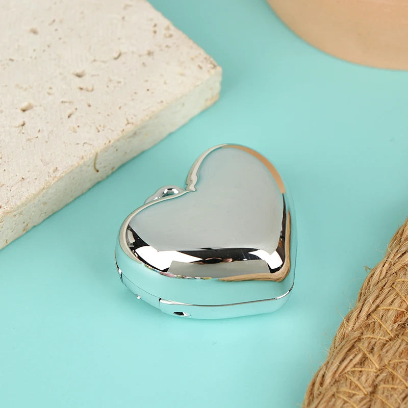 1Pcs Heart Shape Blush Empty Compact with Mirror, Keychain DIY Refillable Powder Case for Makeup