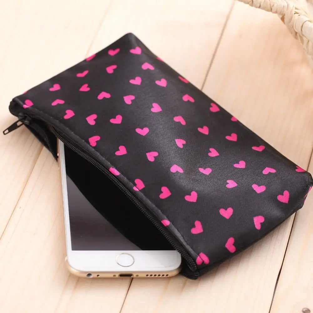 Heart Pattern Makeup Bag Fashion Design Multi-Functional Zippered Toiletry Storage Bag Large-Capacity Professional