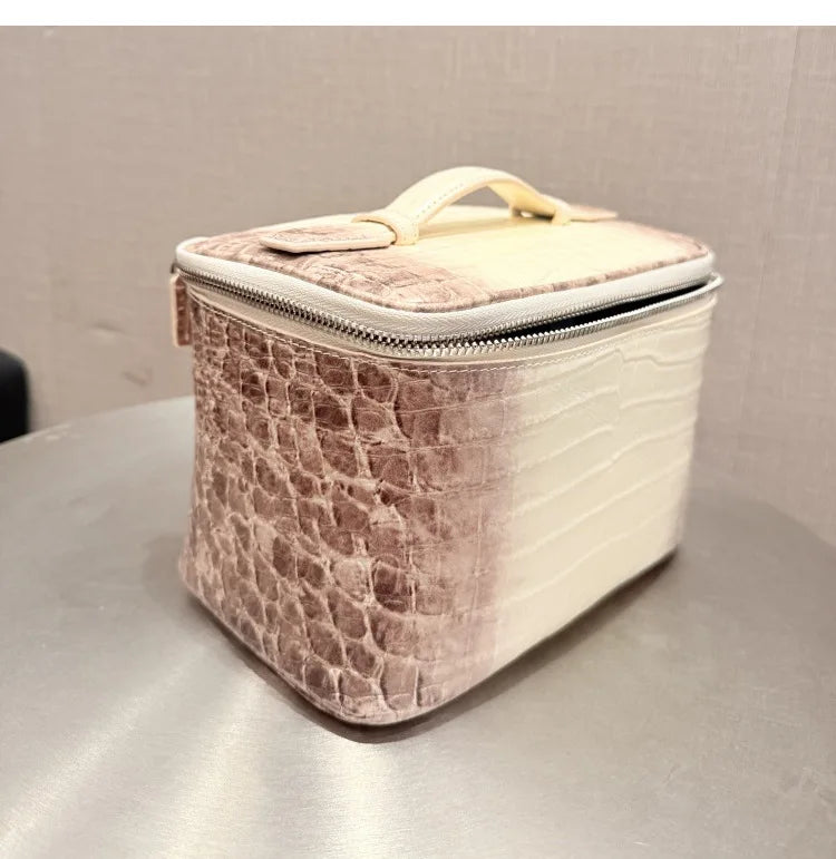 Luxury Embossed Crocodile Leather Makeup Bag Travel Toiletry Organizer Portable Cosmetic Pouch Women Storage Practical Durable