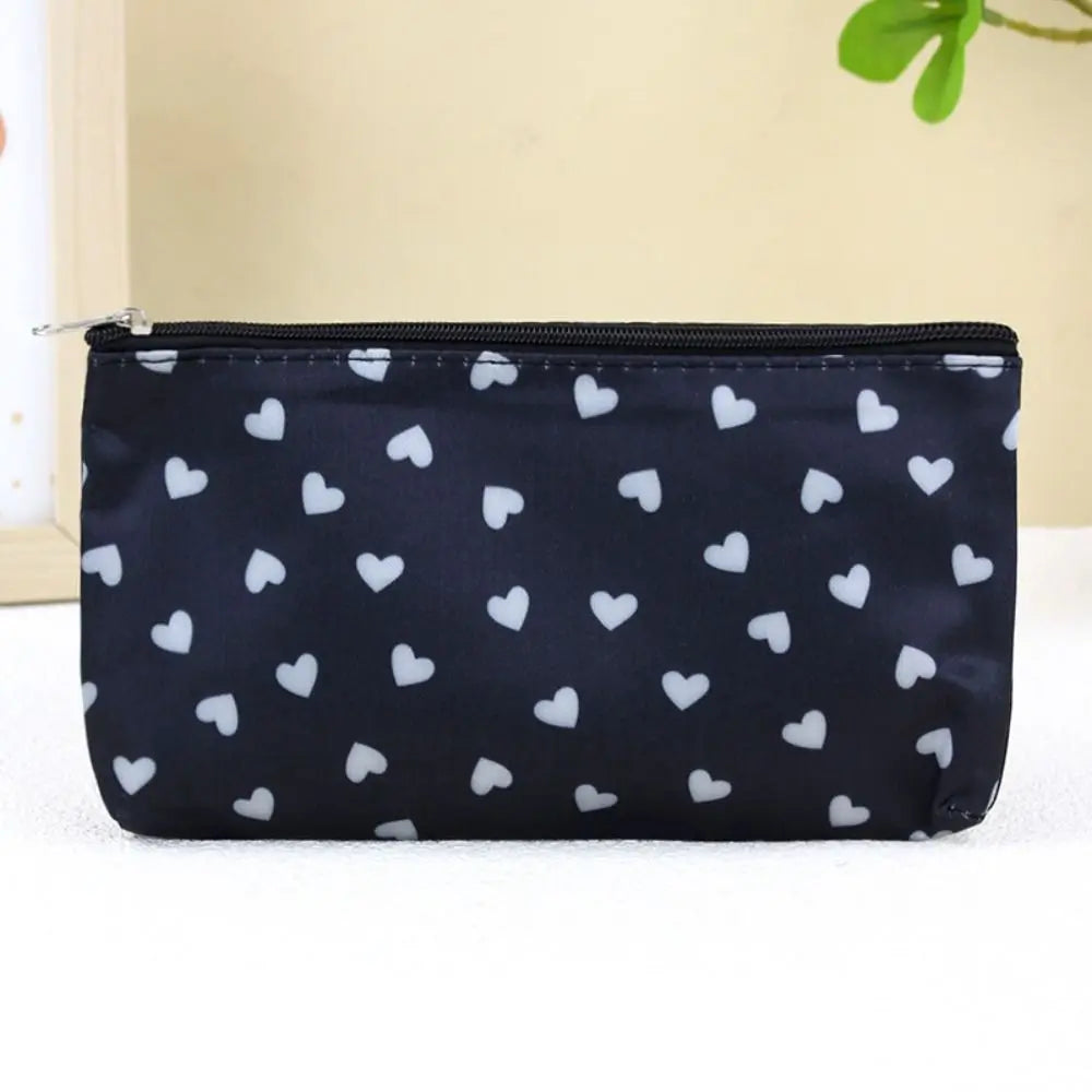 Heart Pattern Makeup Bag Fashion Design Multi-Functional Zippered Toiletry Storage Bag Large-Capacity Professional