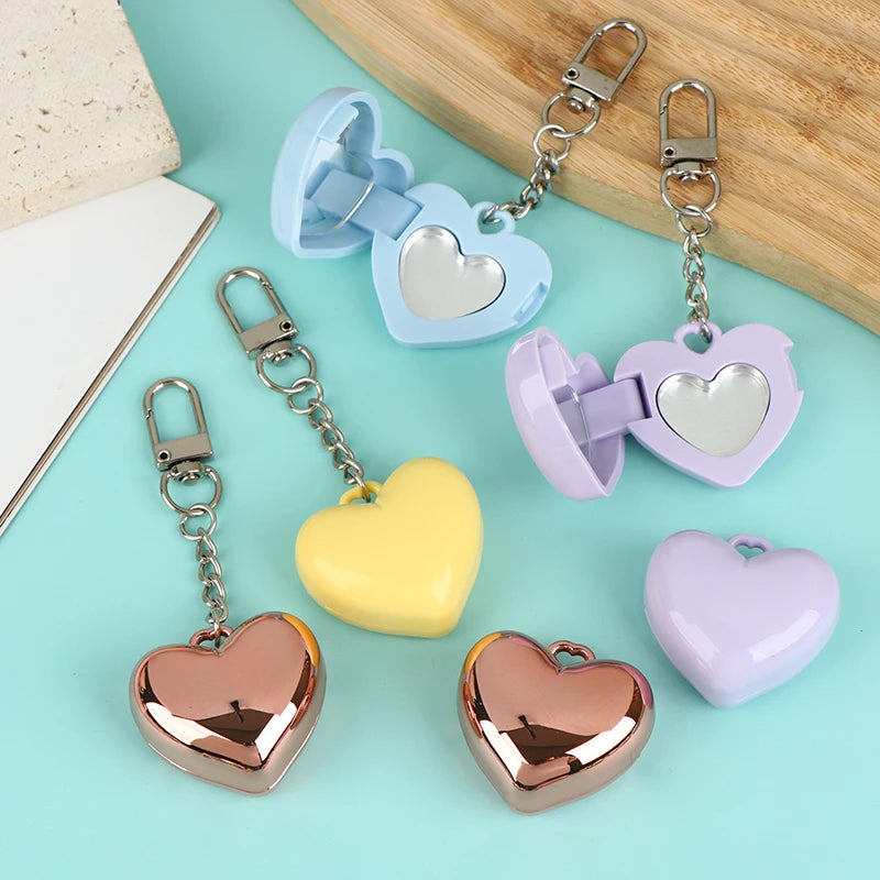 1Pcs Heart Shape Blush Empty Compact with Mirror, Keychain DIY Refillable Powder Case for Makeup