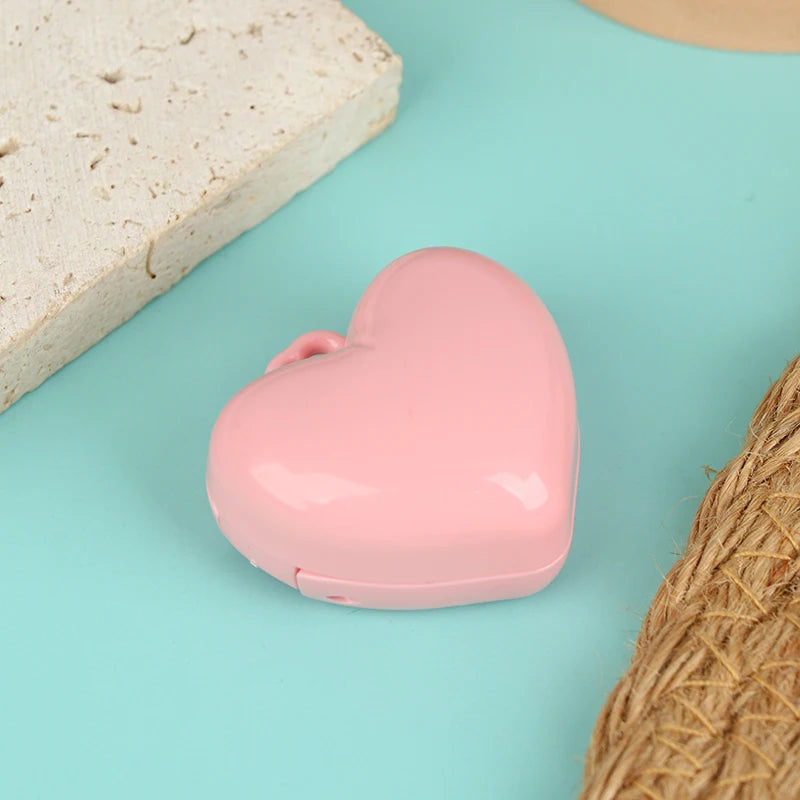 1Pcs Heart Shape Blush Empty Compact with Mirror, Keychain DIY Refillable Powder Case for Makeup
