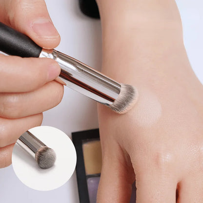 1pc Concealer Brush, Premium Nose Contour Kabuki Blusher Brushes, Flawless Under Eye Dense Face Makeup Brush for Blending Liquid