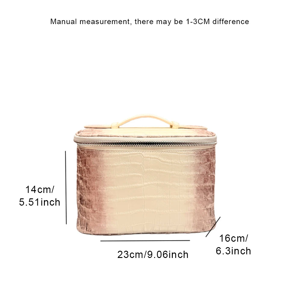 Luxury Embossed Crocodile Leather Makeup Bag Travel Toiletry Organizer Portable Cosmetic Pouch Women Storage Practical Durable