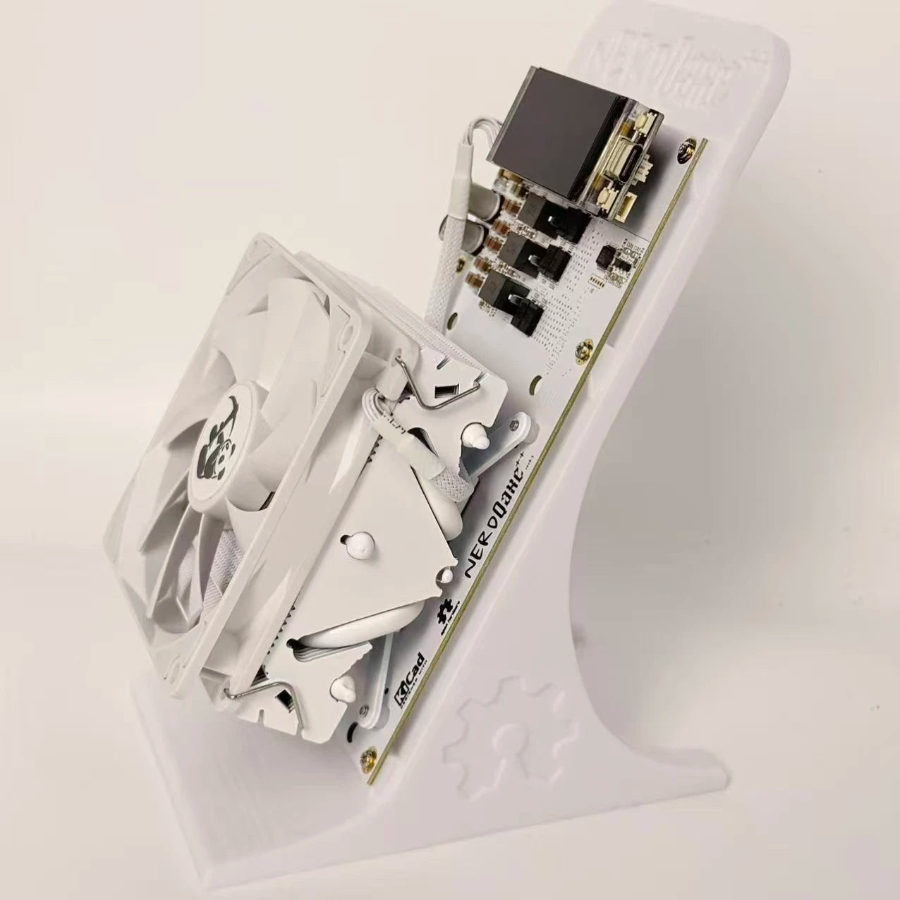 BItNerdQaxe++ Rev6.1 Bitcoin Miner 6TH/s 120W QAXENERD BTC Miner BM1370 Chip SHA-256 Crypto Mining Machine With Power Supply