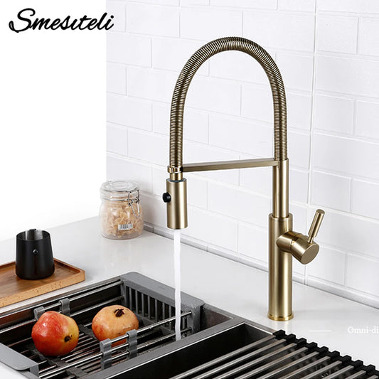 Brushed Gold Kitchen Faucets Single Handle Pull Out Kitchen Mixer Hot And Cold Water Swivel Degree Water Tap