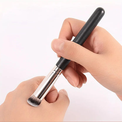 1pc Concealer Brush, Premium Nose Contour Kabuki Blusher Brushes, Flawless Under Eye Dense Face Makeup Brush for Blending Liquid
