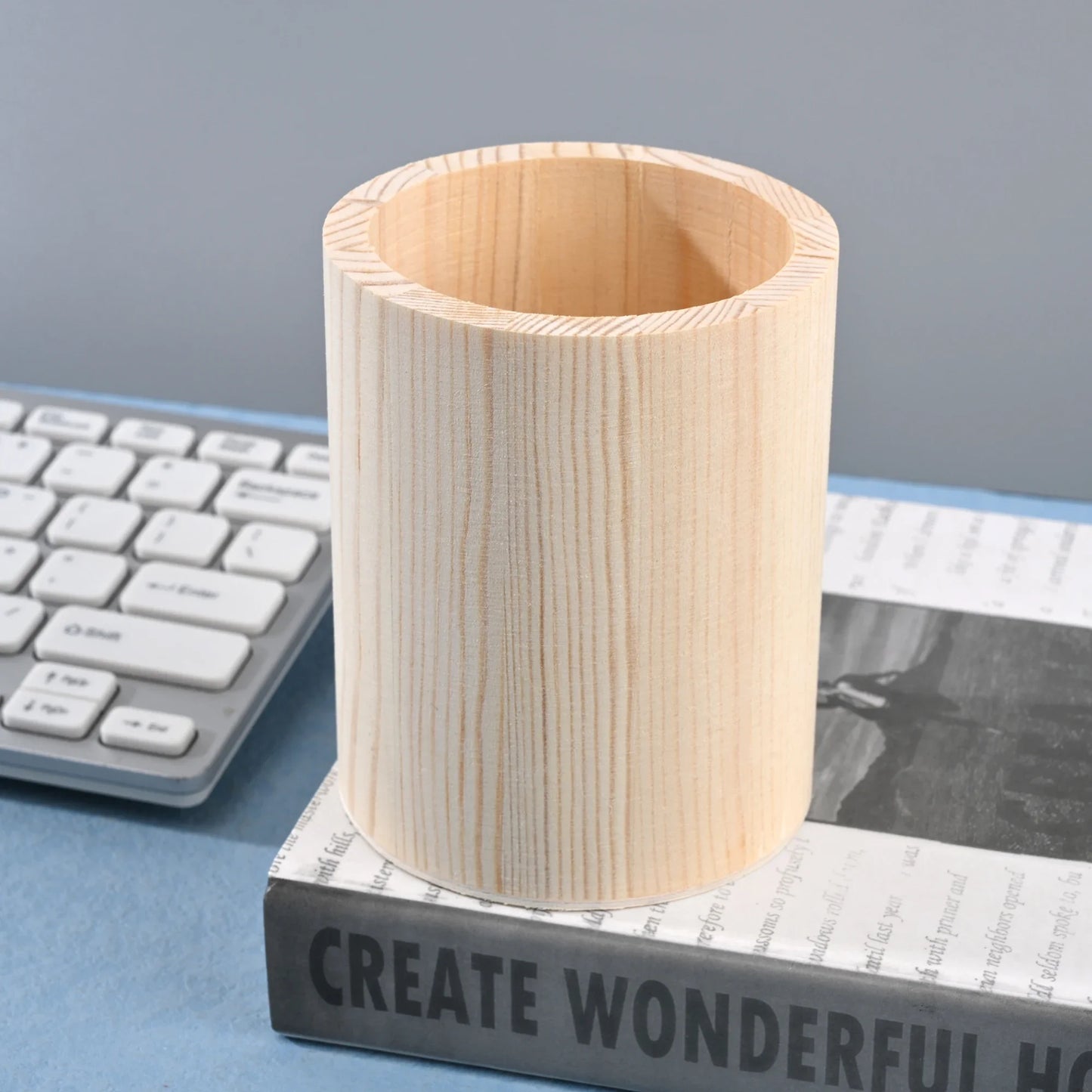 Wooden stationery storage box for pens, pencil cases, office pen holders, makeup brush containers, stationery supplies,