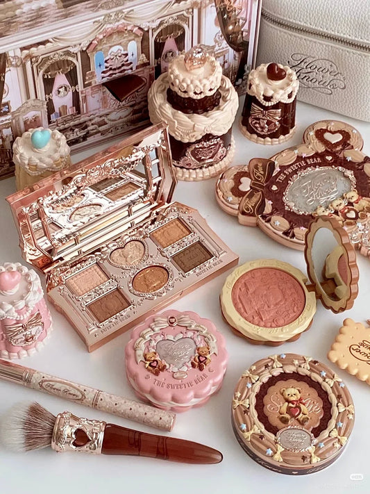 THE SWEETIE BEAR COLLECTION Makeup Gift Set All In Shimmer Eye Shadow Palette Blush Powder Lip Jelly Gift Box