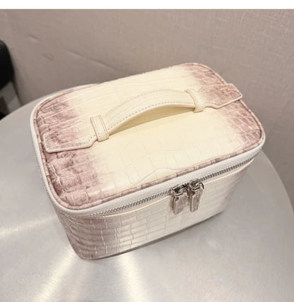 Luxury Embossed Crocodile Leather Makeup Bag Travel Toiletry Organizer Portable Cosmetic Pouch Women Storage Practical Durable