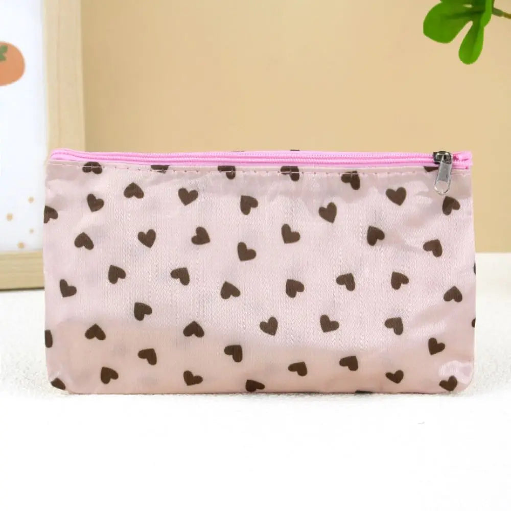 Heart Pattern Makeup Bag Fashion Design Multi-Functional Zippered Toiletry Storage Bag Large-Capacity Professional