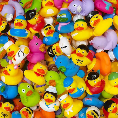Summer children's swimming pool float toys, suitable for boys and girls' swimming pool parties. Mini rubber ducks, birthday