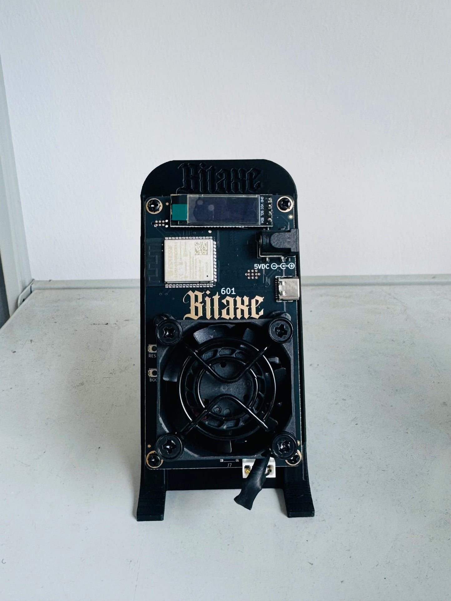 Bitaxe Gamma 601 1.2TH/s Solo Bitcoin Miner, 18W Low Power 15J/TH BM1370 Chip ASIC Crypto Mining Machine, 40dB Quiet Home BTC Mi
