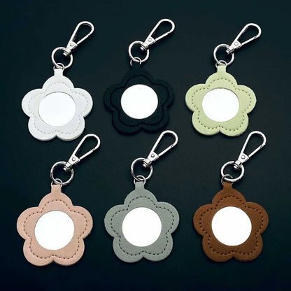 Simple Leather Hanging Keyring Small Mirror Key Chain Ring Bag Pendant for Gift Car Packet Keychain Cute Makeup Flower Shaped